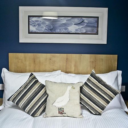 Bed and Breakfast The Ugly Duckling à Telford Extérieur photo