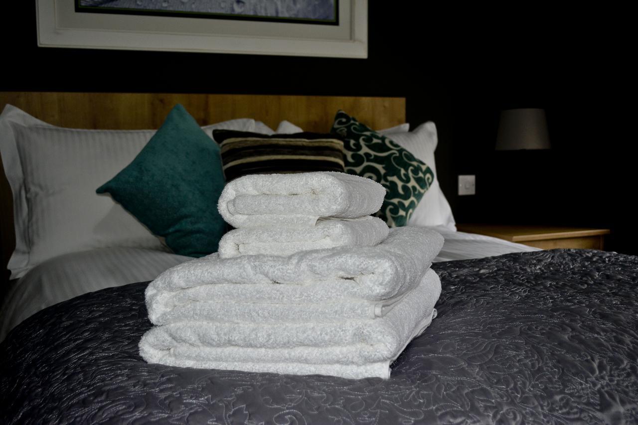 Bed and Breakfast The Ugly Duckling à Telford Extérieur photo