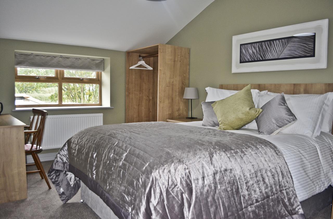 Bed and Breakfast The Ugly Duckling à Telford Extérieur photo