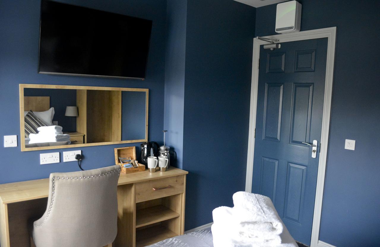 Bed and Breakfast The Ugly Duckling à Telford Extérieur photo